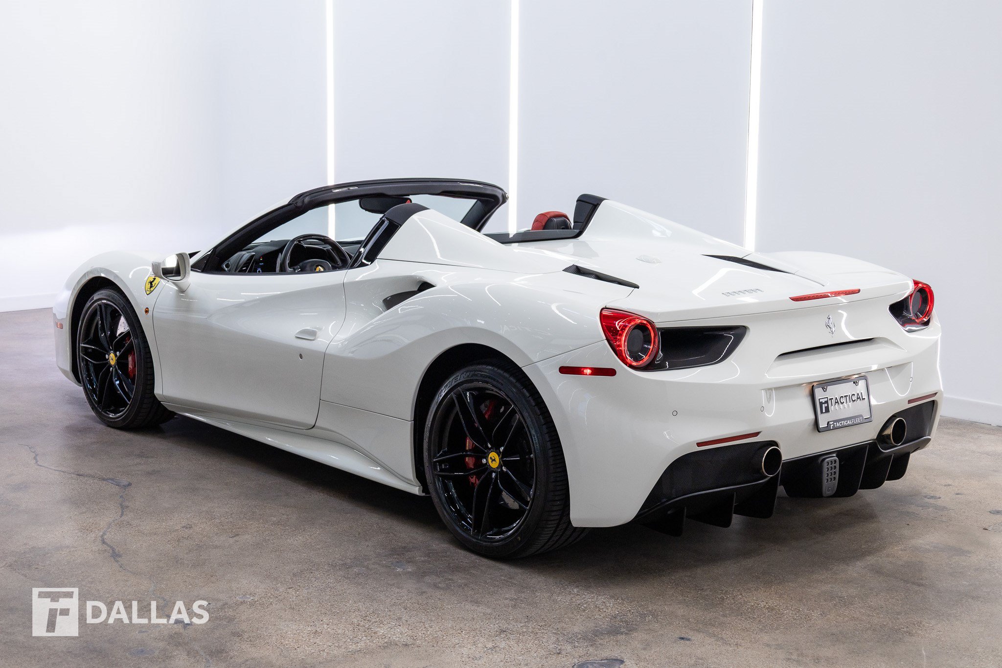 Used 2019 Ferrari 488 Spider RWD image 6
