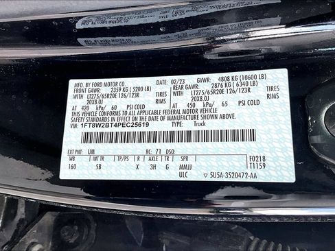 Used 2023 Ford F250 Lariat w/ Lariat Ultimate Package AWD/4WD image 3