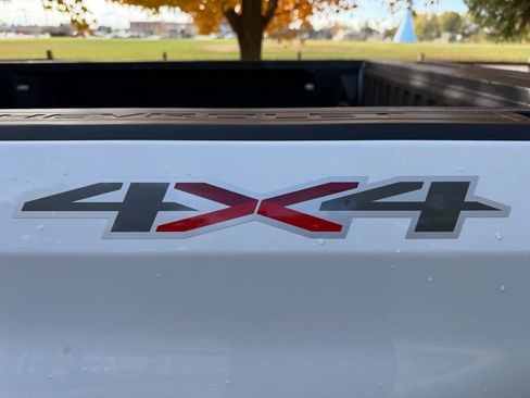 Used 2020 Chevrolet Silverado 1500 LT w/ All-Star Edition image 11