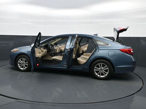 Used 2017 Hyundai Sonata SE FWD image 33