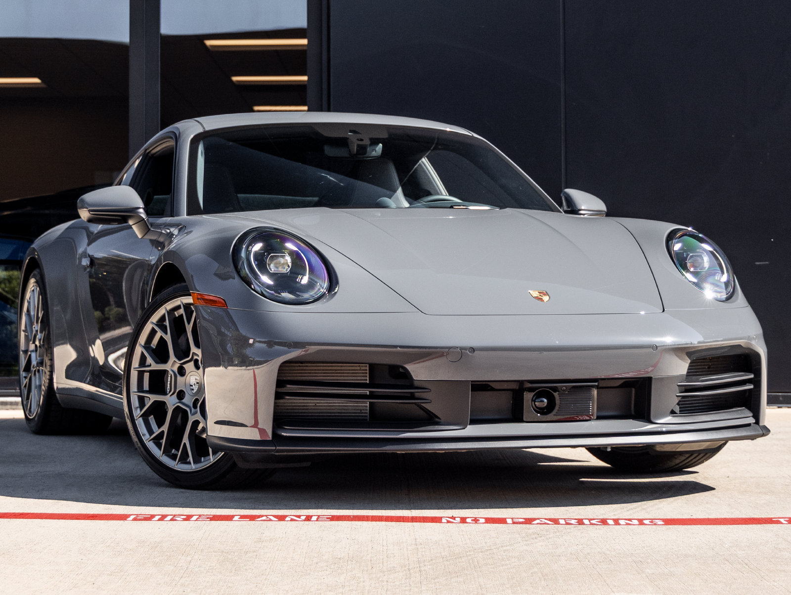 Certified 2025 Porsche 911 Carrera RWD image 6