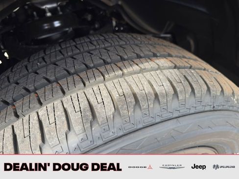 New 2026 RAM 1500 4x4 Crew Cab image 27