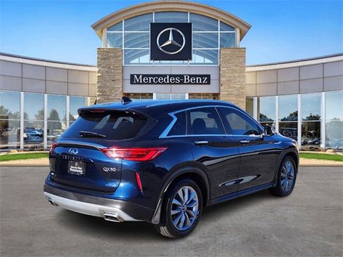 Used 2019 INFINITI QX50 Luxe w/ Navigation Package image 4