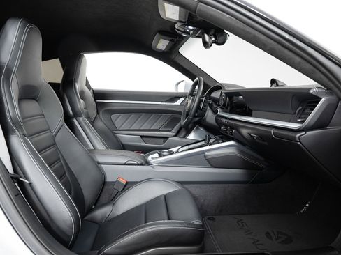 Used 2023 Porsche 911 Turbo S image 19