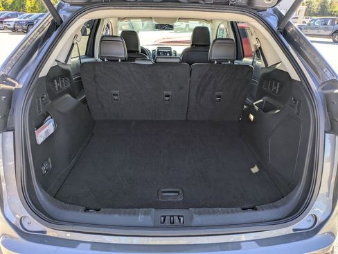 Used 2024 Ford Edge Titanium image 33