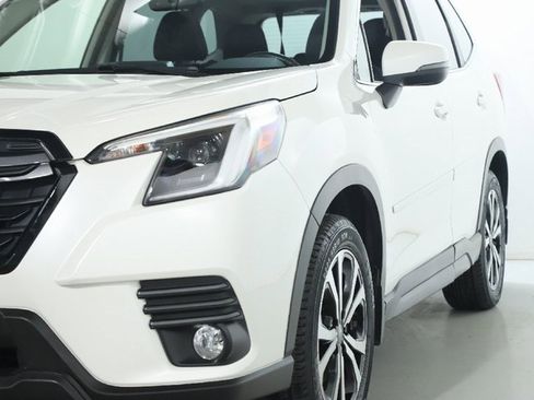 Certified 2023 Subaru Forester Limited image 4