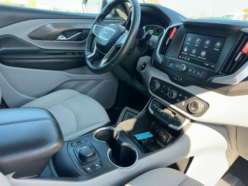 Used 2023 GMC Terrain SLE w/ Driver Convenience Package image 49
