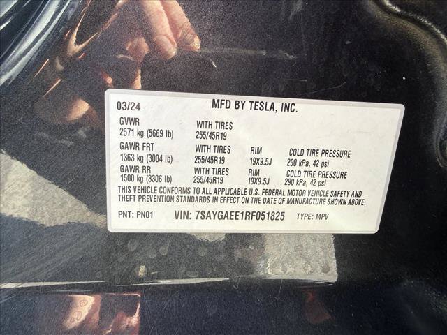 Used 2024 Tesla Model Y Long Range AWD/4WD image 29