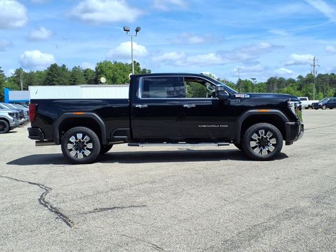 Used 2025 GMC Sierra 2500 Denali w/ Denali Reserve Package AWD/4WD image 16