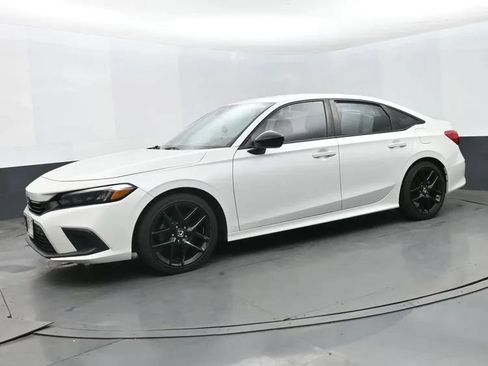 Used 2022 Honda Civic Sport image 5
