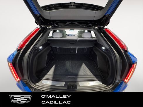 New 2026 Cadillac Optiq Luxury 2 image 12