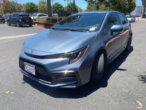 Used 2022 Toyota Corolla SE FWD image 6