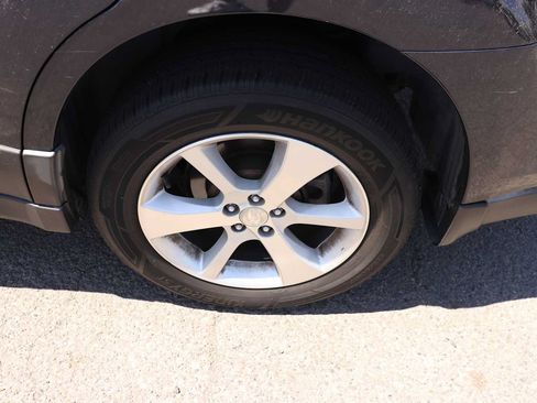 Used 2014 Subaru Outback 2.5i Limited w/ Moonroof Package AWD/4WD image 9