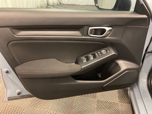 Used 2022 Honda Civic Sport image 10