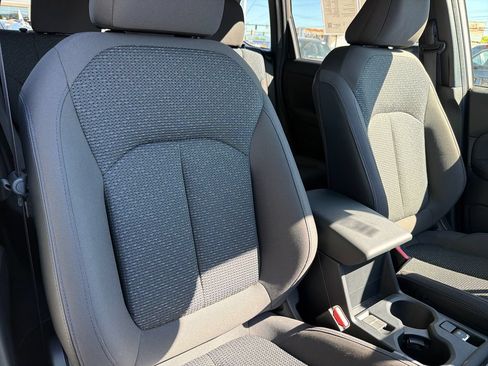 Certified 2025 Subaru Forester Premium AWD/4WD image 37