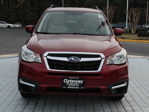 Used 2018 Subaru Forester 2.5i Premium w/ All-Weather Package image 8