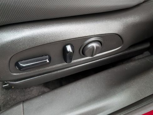 Used 2023 Chevrolet TrailBlazer RS w/ Convenience Package image 21