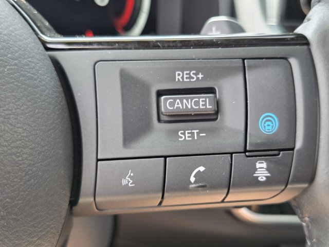 Used 2023 Nissan Rogue Platinum w/ Platinum Premium Package FWD image 33