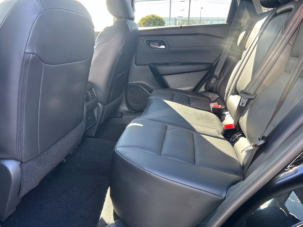 Certified 2023 Nissan Rogue SV w/ SV Premium B Package AWD/4WD image 20