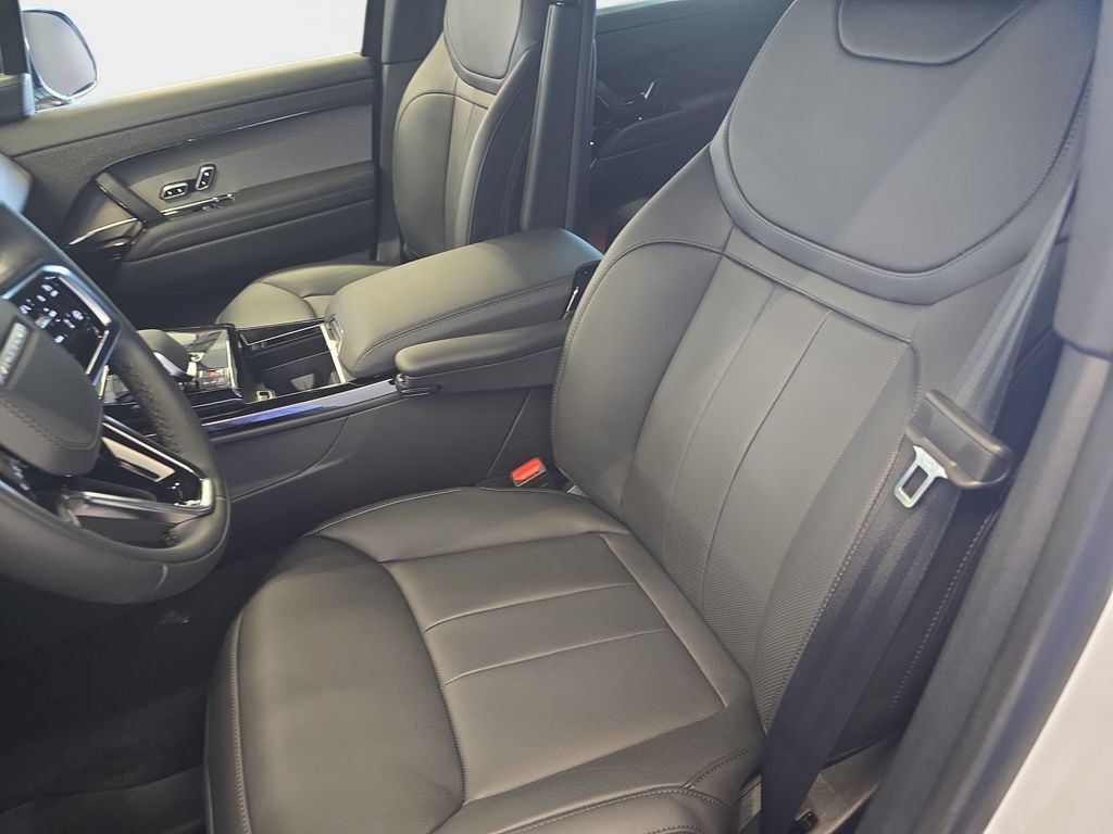 New 2026 Land Rover Range Rover Sport SE AWD/4WD image 12