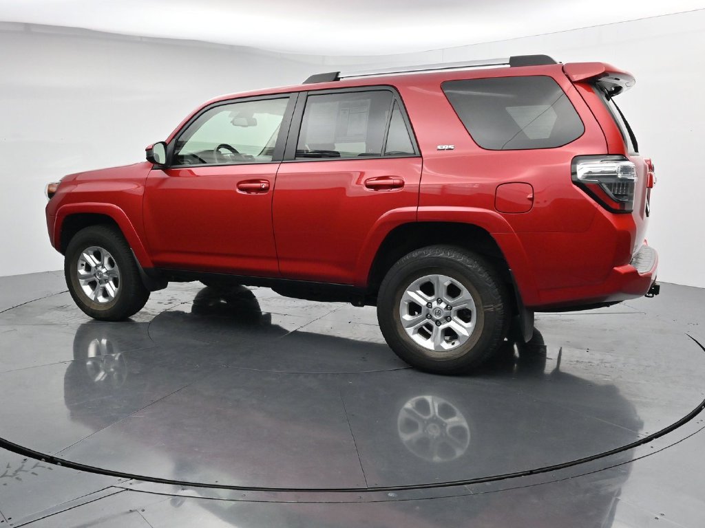 Used 2024 Toyota 4Runner SR5 AWD/4WD image 5