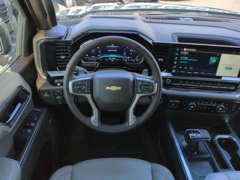 Used 2025 Chevrolet Silverado 1500 LTZ w/ LTZ Premium Package AWD/4WD image 16