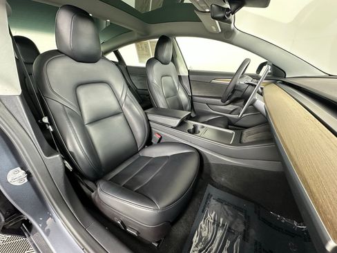 Used 2023 Tesla Model 3 Long Range image 9
