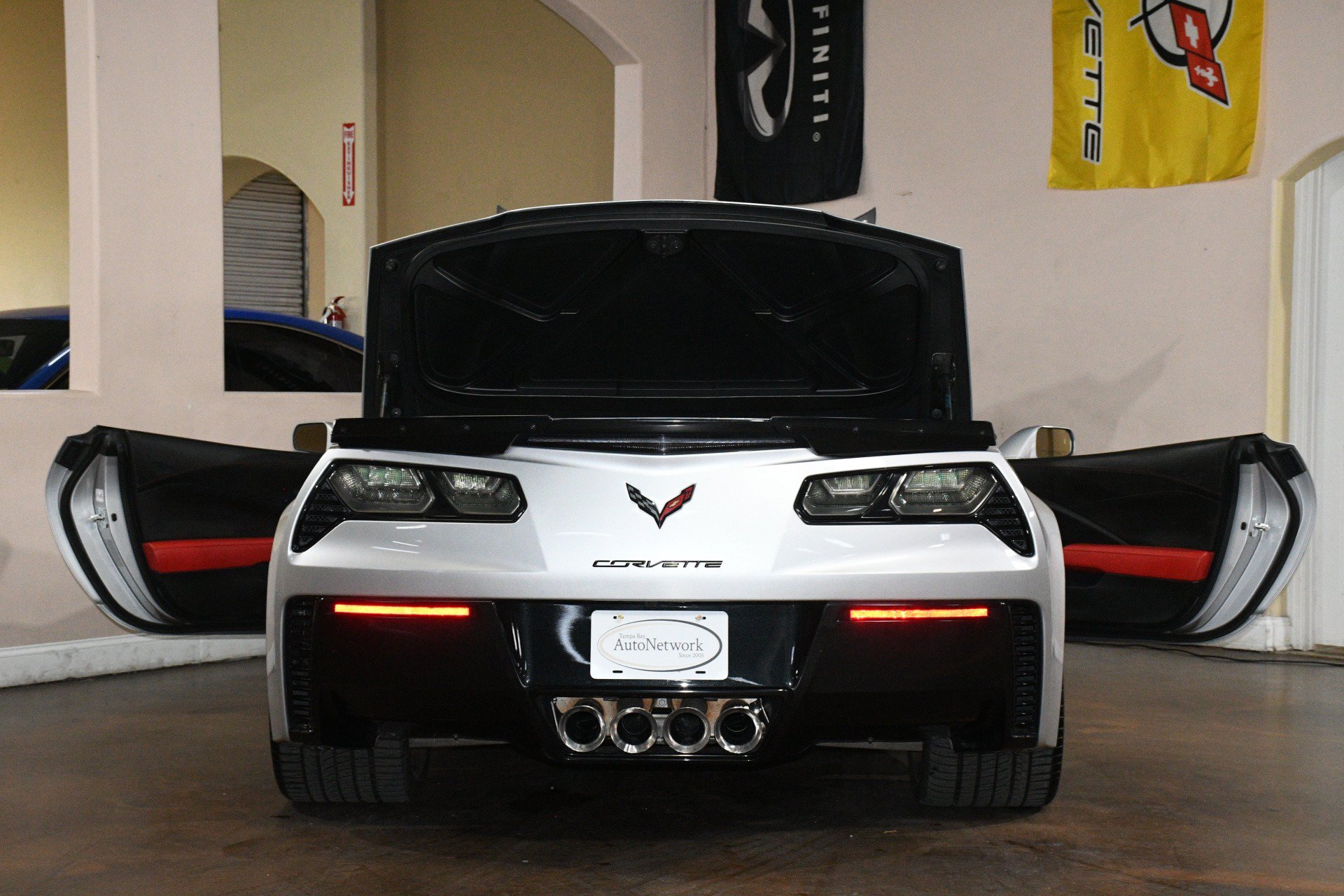 Used 2015 Chevrolet Corvette Z06 w/ 3LZ Preferred Equipment Group RWD image 88