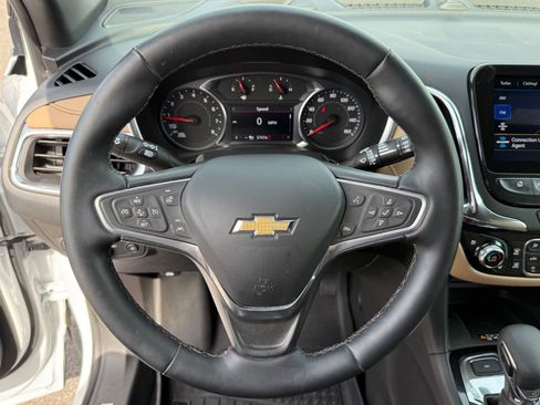 Used 2023 Chevrolet Equinox Premier AWD/4WD image 14