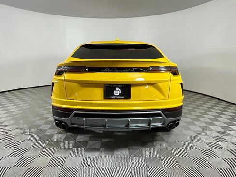 Used 2022 Lamborghini Urus image 8