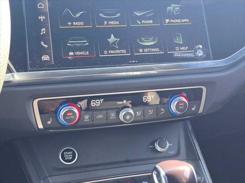 New 2025 Audi Q3 2.0T Premium Plus image 29