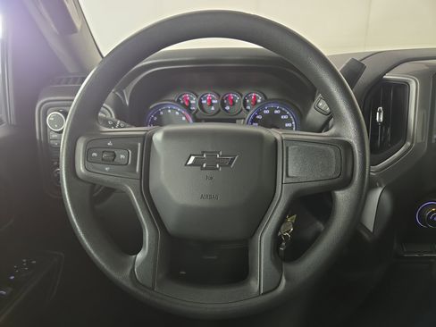 Used 2019 Chevrolet Silverado 1500 Custom Trail Boss w/ Custom Convenience Package AWD/4WD image 15