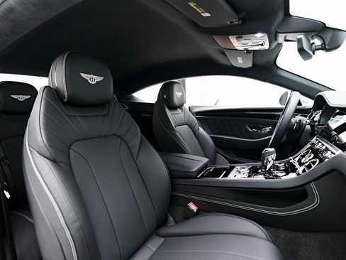 Used 2024 Bentley Continental GT image 48