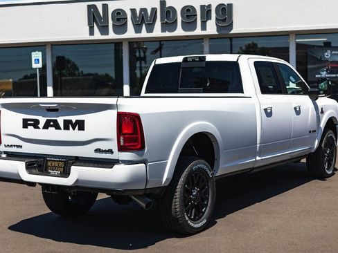 New 2025 RAM 2500 Limited image 9