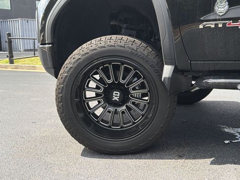 Used 2020 GMC Sierra 1500 AT4 w/ Driver Alert Package I AWD/4WD image 14