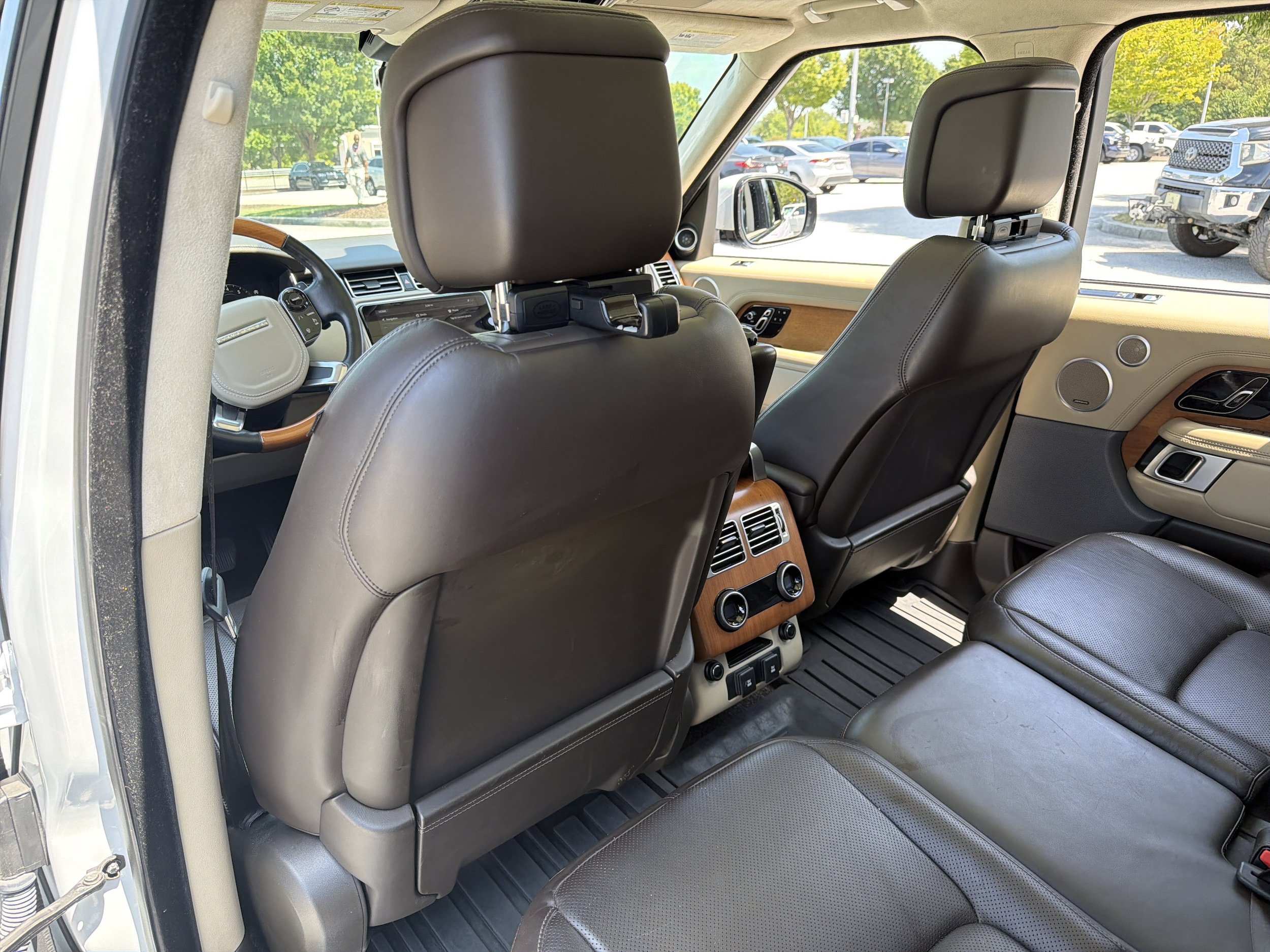 Used 2020 Land Rover Range Rover HSE AWD/4WD image 17