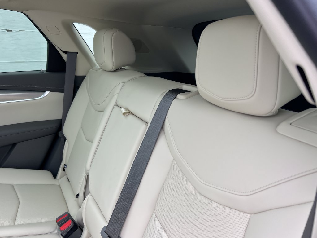 New 2026 Cadillac XT5 Premium Luxury w/ Driver Assist Package FWD image 18