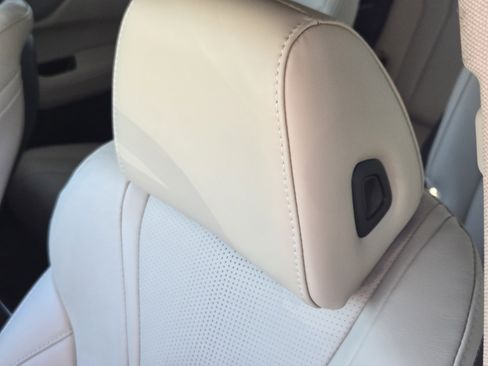 Certified 2025 Acura MDX w/ Technology Package image 33