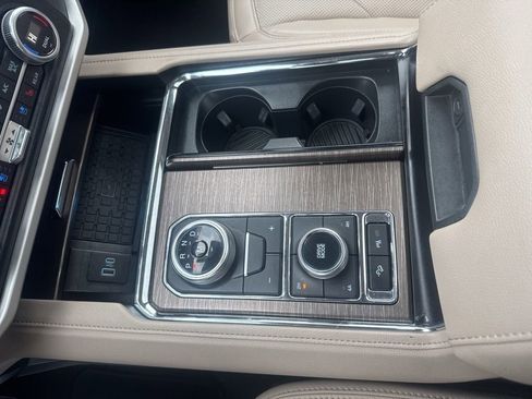 Used 2024 Ford Expedition Max Limited image 29