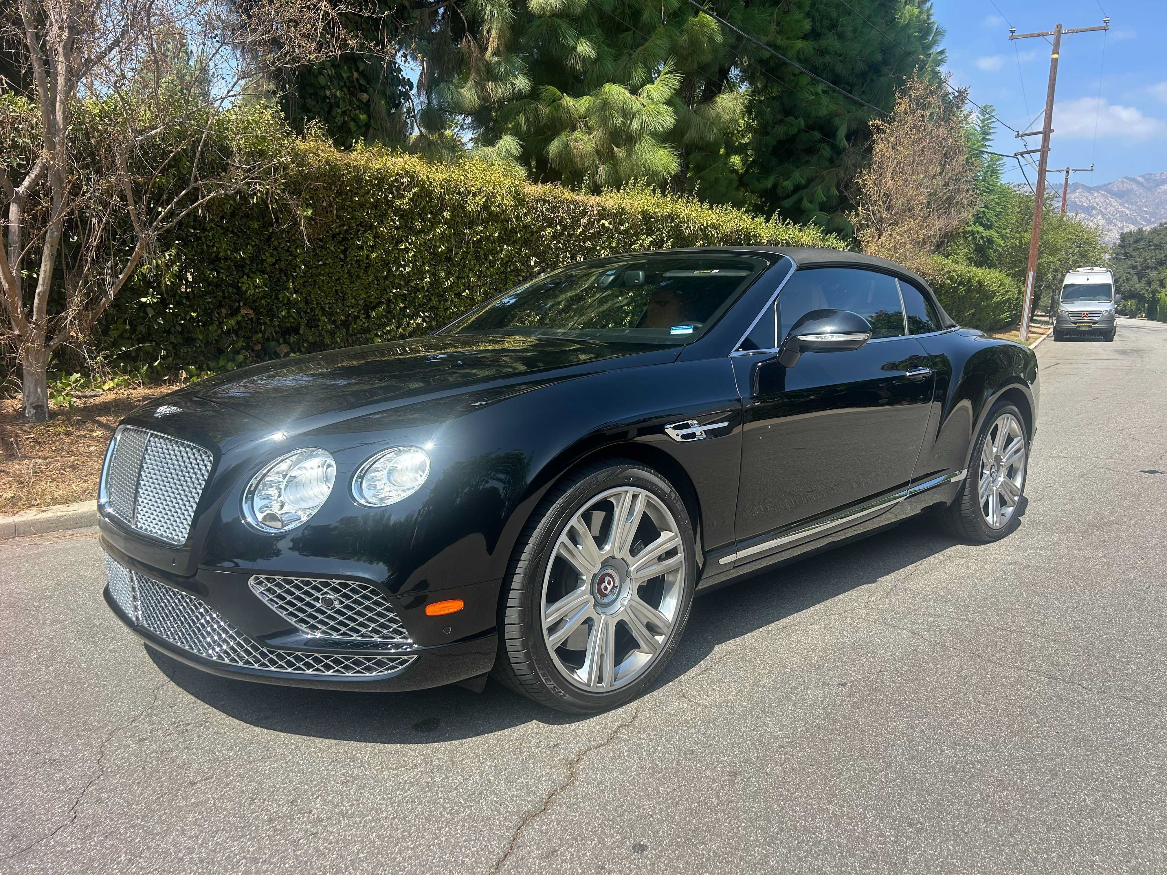 Used 2017 Bentley Continental GT AWD/4WD image 2