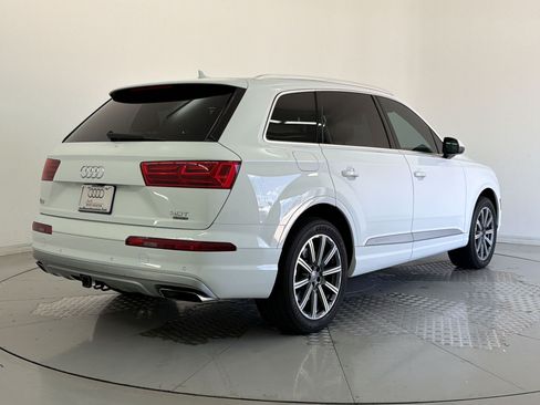 Used 2017 Audi Q7 3.0T Premium Plus w/ Premium Plus Package AWD/4WD image 9