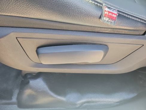 Used 2023 RAM 1500 Tradesman AWD/4WD image 16