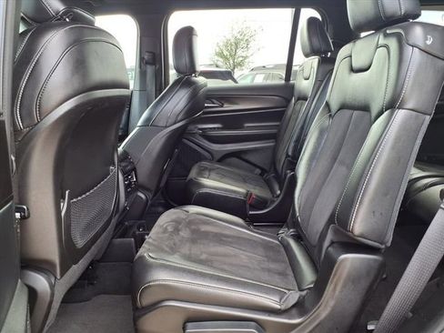 Used 2023 Jeep Grand Cherokee L Laredo AWD/4WD image 9