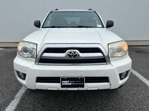 Used 2007 Toyota 4Runner SR5 AWD/4WD image 11
