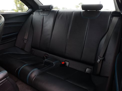 Used 2018 BMW M2 RWD image 12