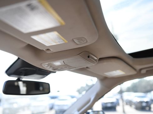 Used 2024 Ford Expedition Limited image 17