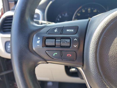 Used 2017 Kia Sorento EX w/ EX V6 Premium Package image 17