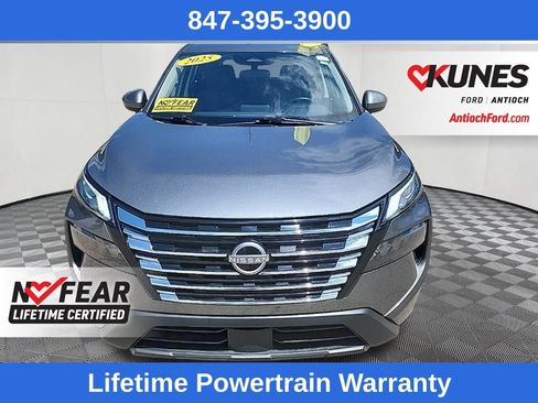 Used 2025 Nissan Rogue SV AWD/4WD image 4