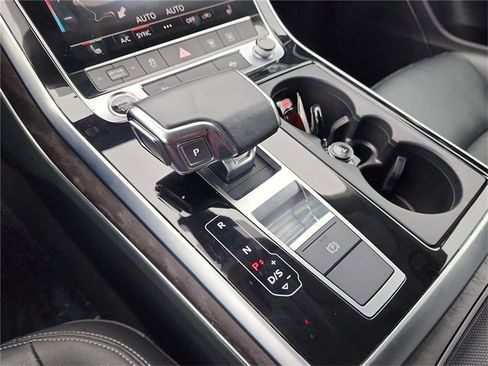 Certified 2023 Audi Q8 Premium image 20