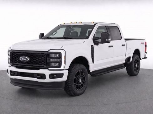 Used 2025 Ford F250 XL w/ STX Appearance Package AWD/4WD image 7